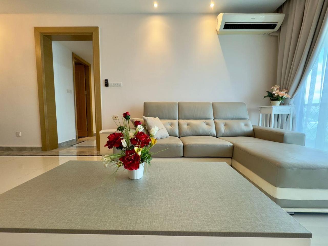 Jb City Ciq-R&F Shopping Mall Apartment Johor Bahru Bagian luar foto