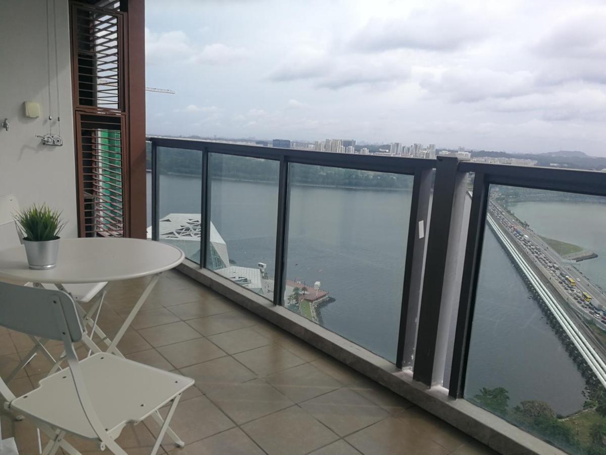 Jb City Ciq-R&F Shopping Mall Apartment Johor Bahru Bagian luar foto